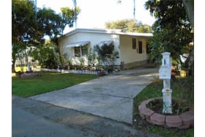 3538 S Lazy Lake Dr, Lakeland, FL 33801, Sold 01/28/22