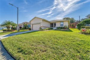 6111 Silver Lakes Dr E, Lakeland, FL 33810, Sold 01/06/22