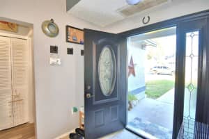 5263 St Lucia Dr, Lakeland, FL 33812, Sold 01/31/22