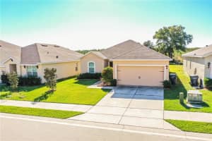 357 Nova Dr, Davenport, FL 33837, Sold 02/09/22
