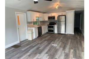 419 Skyline Dr W, Lakeland, FL 33801, Sold 02/28/22