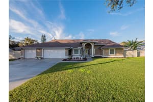 2504 Whisper Ln, Valrico, FL 33594, Sold 02/28/22