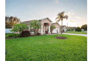 529 Reddicks Cir, Winter Haven, FL 33884, Sold 02/16/22