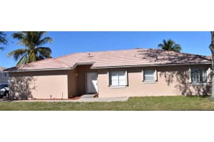 291 SW 100th Ave, Pembroke Pines, FL 33025, Sold 03/30/22