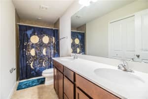 2158 Laceflower Dr, Brandon, FL 33510, Sold 04/08/22