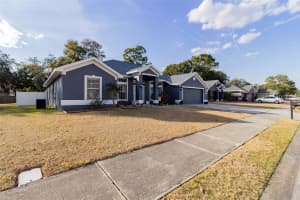 6726 Krenson Oaks Cir, Lakeland, FL 33810, Sold 04/14/22