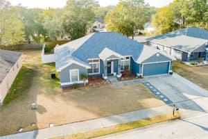 6726 Krenson Oaks Cir, Lakeland, FL 33810, Sold 04/14/22