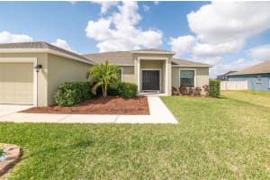 1295 Evergreen Park Cir, Lakeland, FL 33813, Sold 04/28/22
