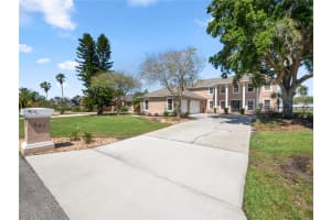 347 Hamilton Shores Dr NE, Winter Haven, FL 33881, Sold 05/31/22
