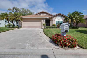846 Reflections Loop E, Winter Haven, FL 33884, Sold 05/06/22