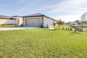 405 Kensington View Dr, Winter Haven, FL 33880, Sold 03/30/22