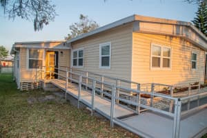 516 Lazy Lake Dr E, Lakeland, FL 33801, Sold 04/18/22