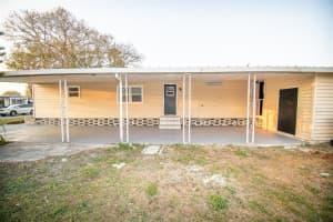 516 Lazy Lake Dr E, Lakeland, FL 33801, Sold 04/18/22