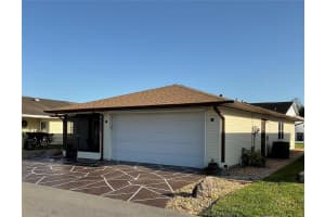 4855 Squire Hollow Dr, Lakeland, FL 33811, Sold 04/26/22