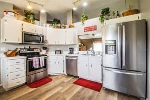 430 St Anns Dr, Winter Haven, FL 33884, Sold 05/13/22