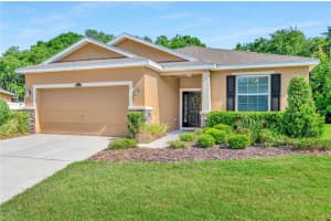 2825 Holly Bluff Ct, Plant City, FL 33566, Sold 05/19/22
