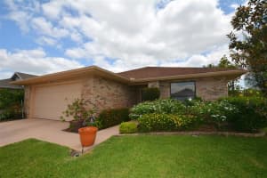 419 Barbados Cir, Lakeland, FL 33803, Sold 05/27/22