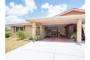 629 LARK DR, LAKELAND, FL 33813 Sold 07/22/22