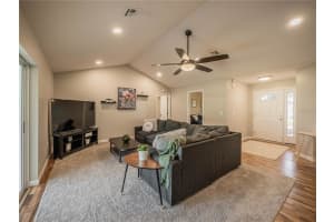 5892 MANCHESTER DR W, LAKELAND, FL 33810 Sold 07/22/22