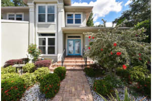 2000 LAKE ARIANA BLVD, AUBURNDALE, FL 33823 Sold 10/07/22