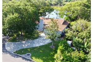 1954 DEERFIELD DR, LAKELAND, FL 33813 Sold 08/12/22