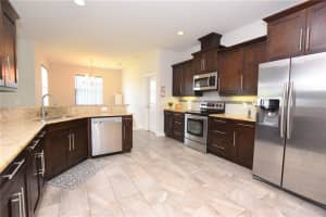 7040 HIGHLANDS CREEK AVE, LAKELAND, FL 33813 Sold 07/22/22