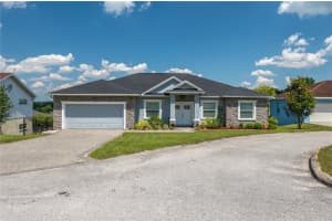 6432 RUNNING BEAR DR, LAKELAND, FL 33813 Sold 07/11/22