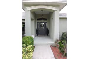 590 Hunters Run Blvd, Lakeland, FL 33809, Sold 07/08/22
