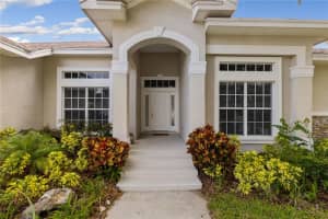 2208 CHESTERFIELD CIR, LAKELAND, FL 33813 Sold 08/05/22