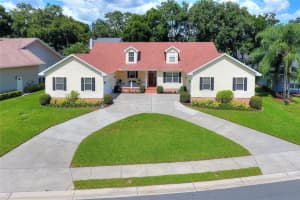 5311 BLOOMFIELD BLVD, LAKELAND, FL 33810 Sold 12/12/23
