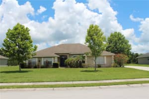 2040 FARRINGTON DR, LAKELAND, FL 33809 Sold 08/19/22