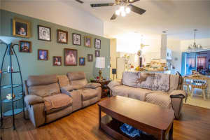 223 TARA CT, LAKELAND, FL 33809 Sold 10/14/22
