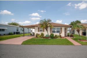 4879 GOLDENVIEW LN, LAKELAND, FL 33811 Sold 08/08/22