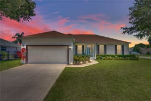 121 BRIGHTON CIR, AUBURNDALE, FL 33823 Sold 08/26/22