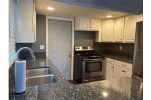 1431 PERSIMMON WAY, LAKELAND, FL 33811 Sold 07/11/22