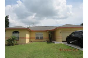 2542 JENNIFER DR, LAKELAND, FL 33810 Sold 08/17/22