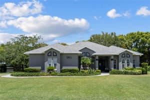 985 SUMMERFIELD DR, LAKELAND, FL 33803 Sold 10/07/22