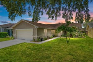 1423 GRAND CAYMAN CIR, WINTER HAVEN, FL 33884 Sold 07/27/22