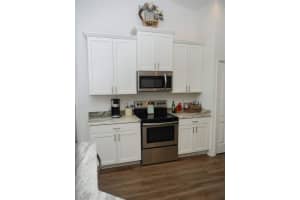 236 WHISPERING OAKS WAY, AUBURNDALE, FL 33823 Sold 07/29/22