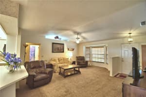 8428 MAID MARIONS TRL, LAKELAND, FL 33809 Sold 08/16/22
