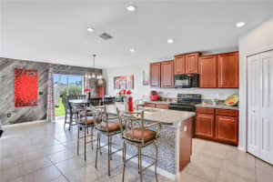 10121 CRESTED FRINGE DR, RIVERVIEW, FL 33578 Sold 10/07/22