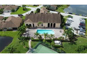 2496 SALZBURG LOOP, WINTER HAVEN, FL 33884 Sold 09/19/22