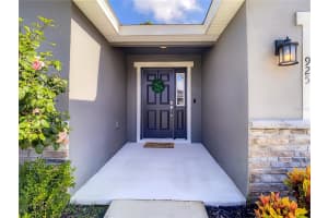 925 PEARLY RIDGE LN, LAKELAND, FL 33809 Sold 08/12/22