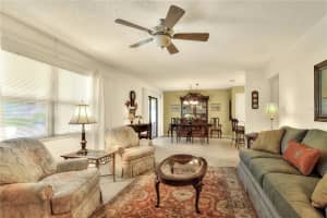 676 LAKE CAROLYN CIR, LAKELAND, FL 33813 Sold 08/17/22