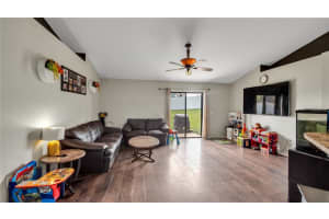 6927 HEATHERBROOK DR, LAKELAND, FL 33809 Sold 11/17/22