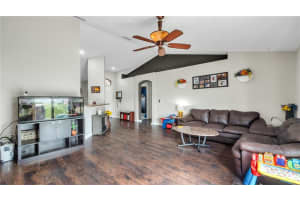6927 HEATHERBROOK DR, LAKELAND, FL 33809 Sold 11/17/22