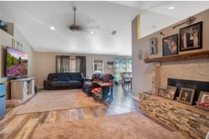 8746 FORT SOCRUM VILLAGE PL, LAKELAND, FL 33810 Sold 09/21/22