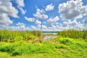 247 LAKE THOMAS DR, WINTER HAVEN, FL 33880 Sold 09/09/22