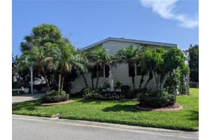 2123 CYPRESS CROSS DR, LAKELAND, FL 33810 Sold 09/09/22