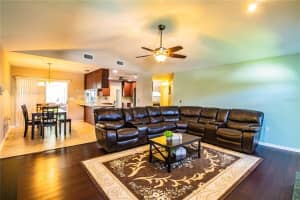 553 HUNTERS RUN BLVD, LAKELAND, FL 33809 Sold 09/27/22